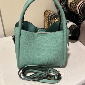 NWT Jen&Co Seafoam Green Handbag with detachable shoulder strap